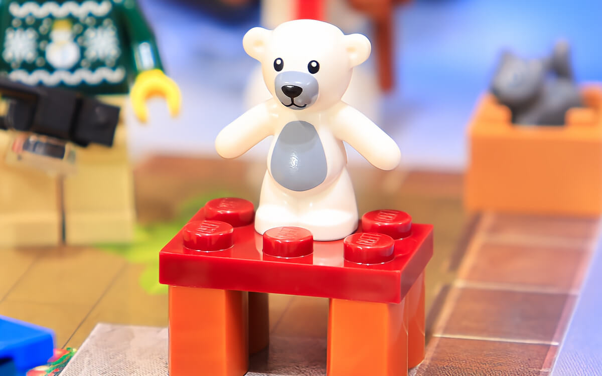 シロクマのぬいぐるみ