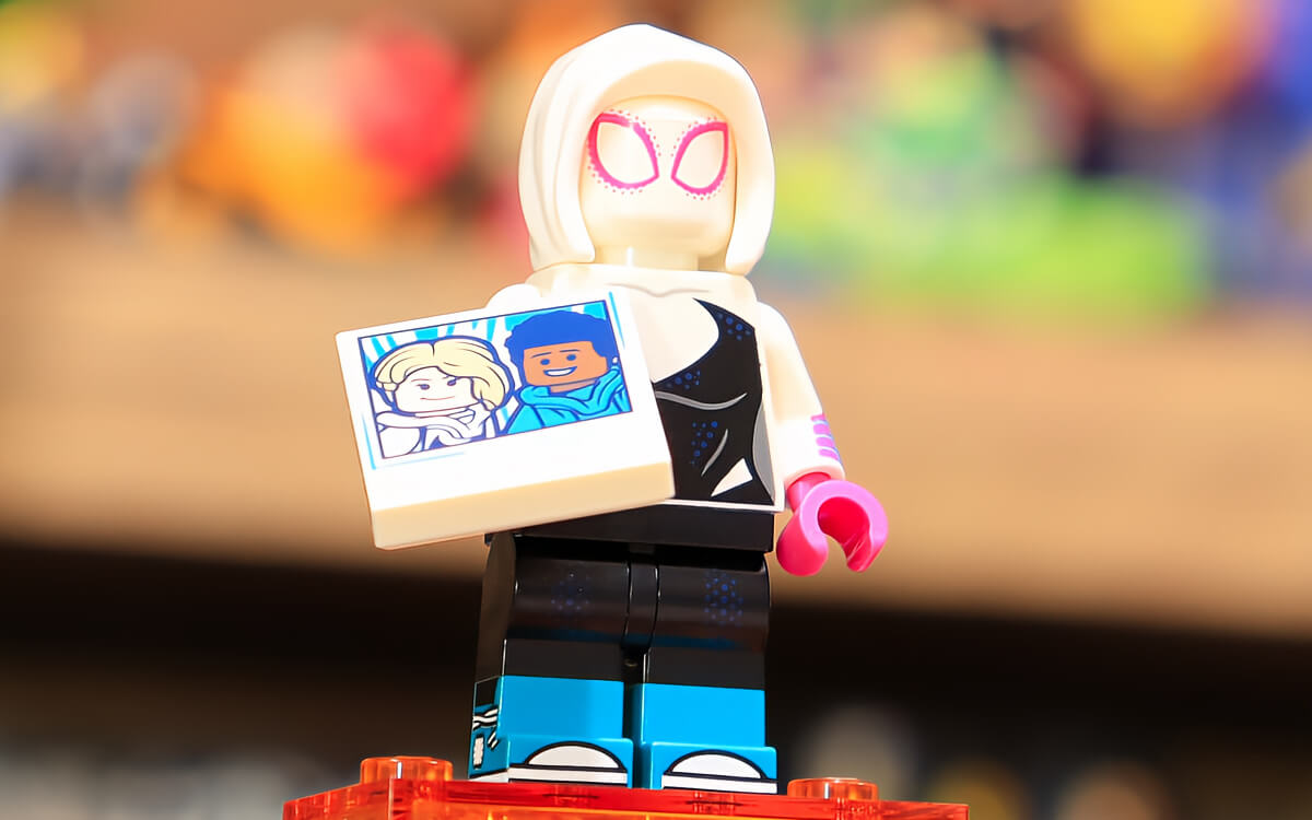レゴ スパイダーグウェンのミニフィグ
